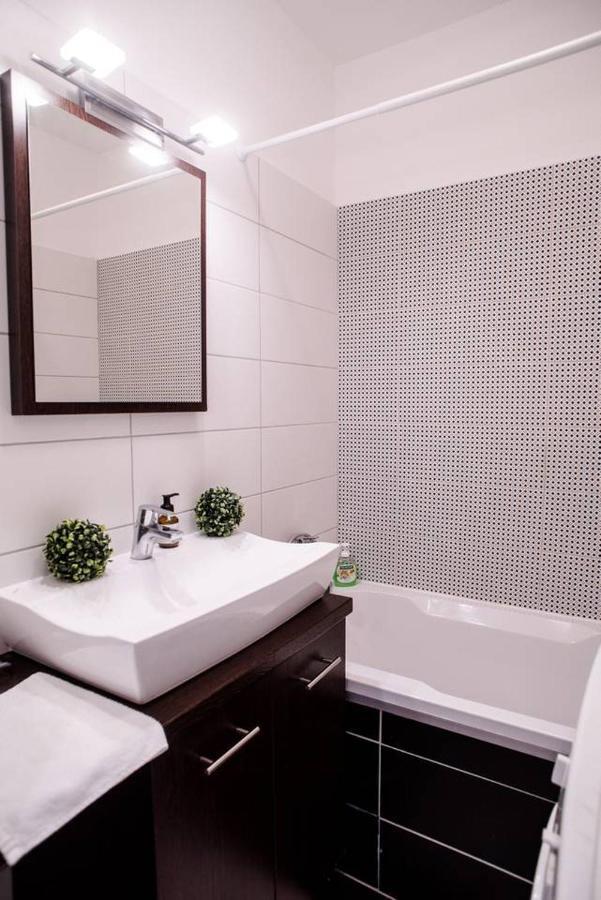 Apartamento Peaceful, Cozy And New With Balcony Budapeste